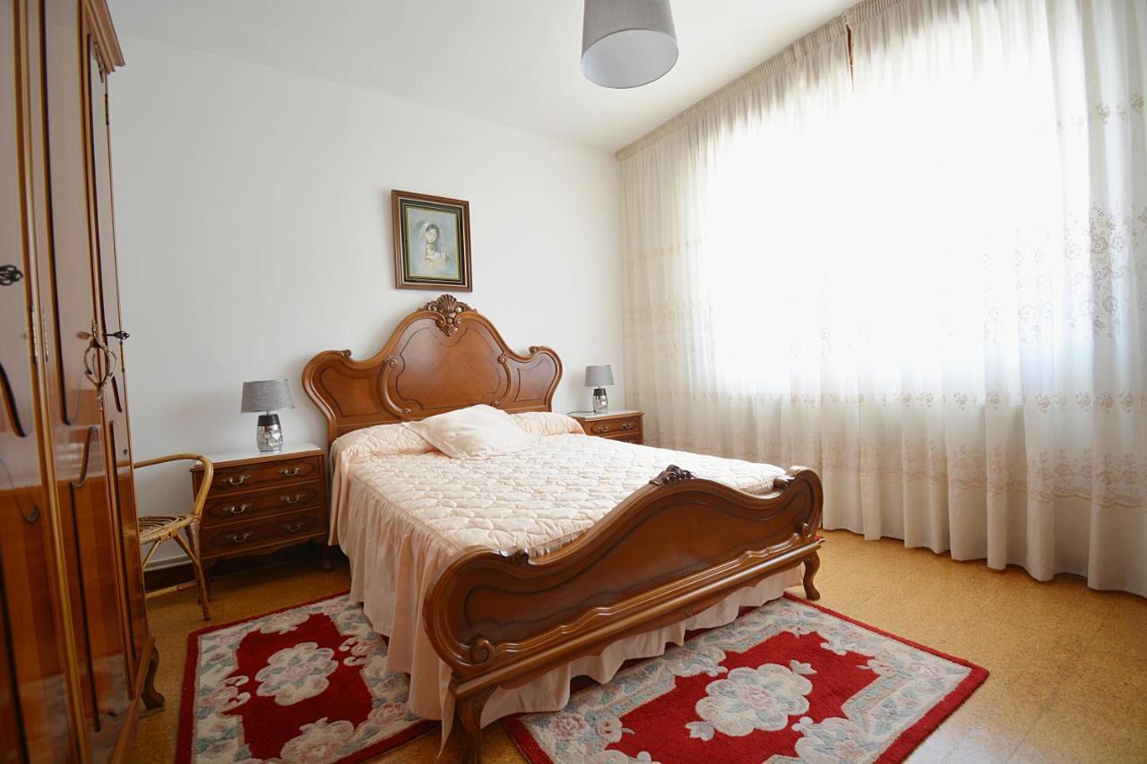 Casa Con Jardin En Vilanova De Arousa Pontevedra Luaran gambar