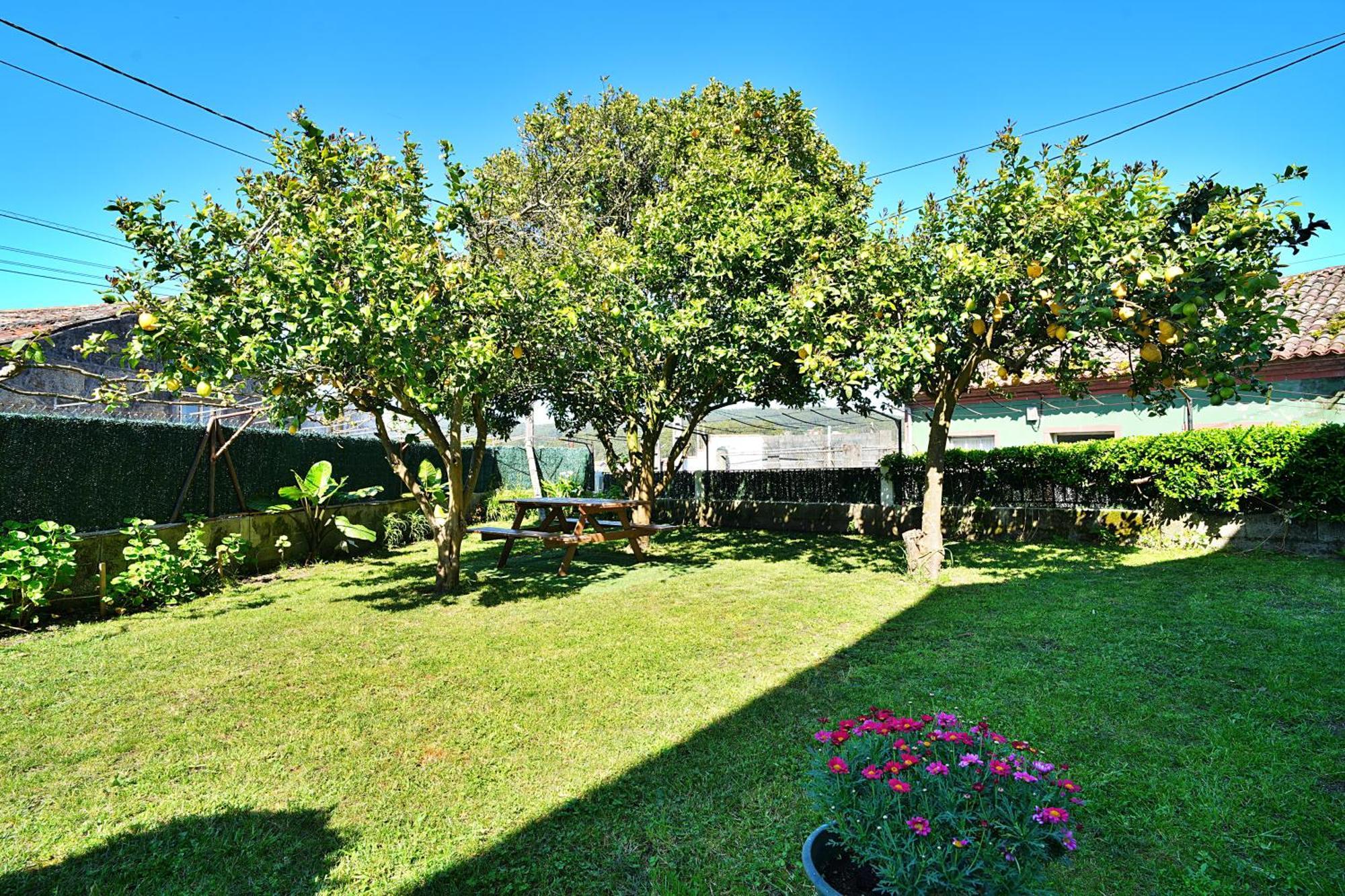 Casa Con Jardin En Vilanova De Arousa Pontevedra Luaran gambar